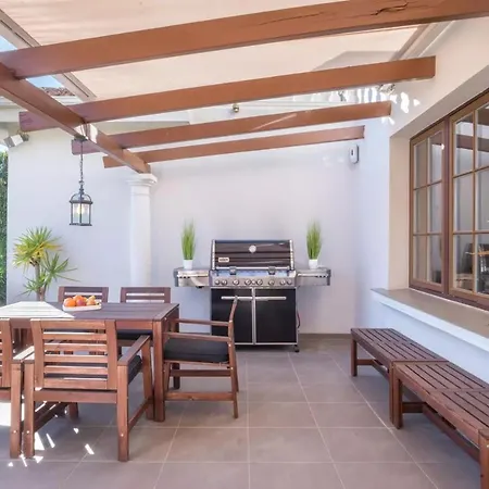 בית נופש Scandinavian Design מארבלה